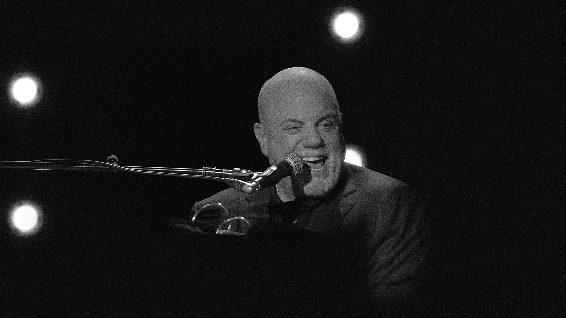 Billy Joel: In Black & White